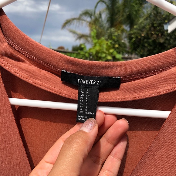 Forever 21 Top - Picture 3 of 3